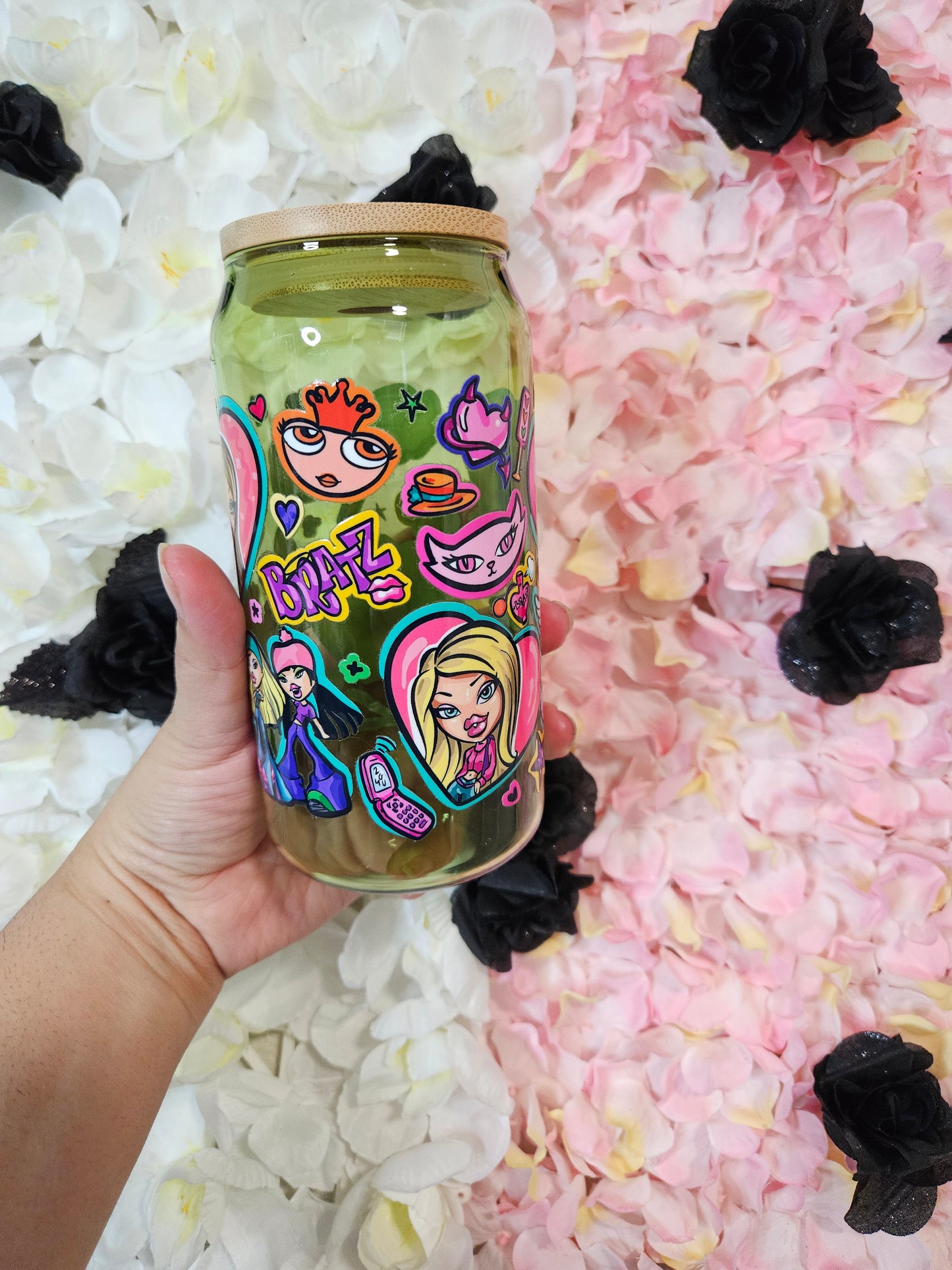 Vaso de vidrio Bratz verde de 16 oz